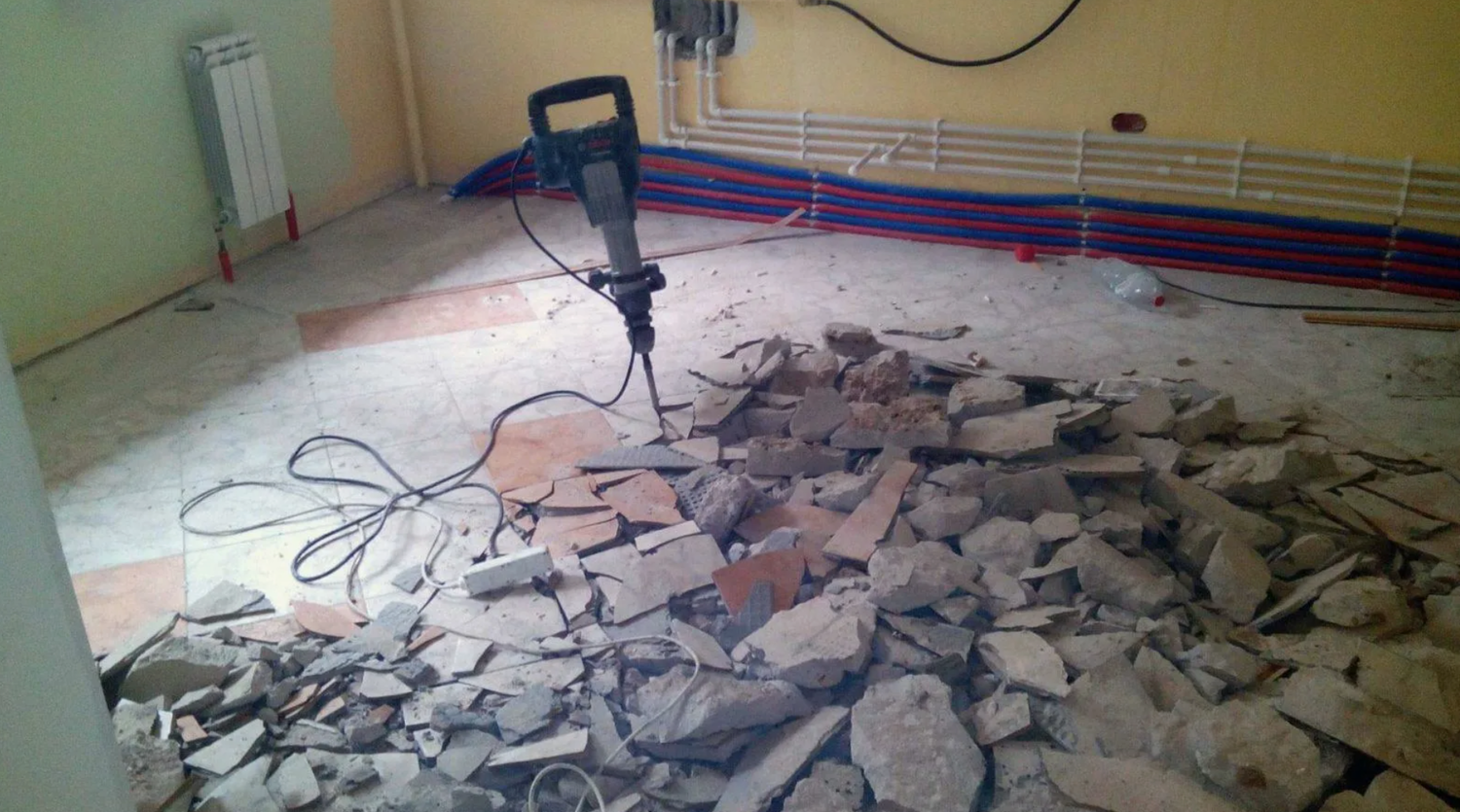 <span style="font-weight: bold;">Демонтаж бетонных полов/стяжки </span>