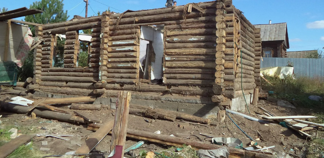 <span style="font-weight: bold;">Демонтаж дачного каркасного/бревенчатого дома</span>